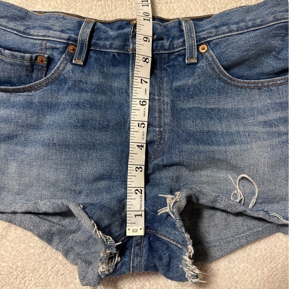 Levi’s 501 Cut Off Jean Shorts Medium Blue Distressed - Picture 6 of 12